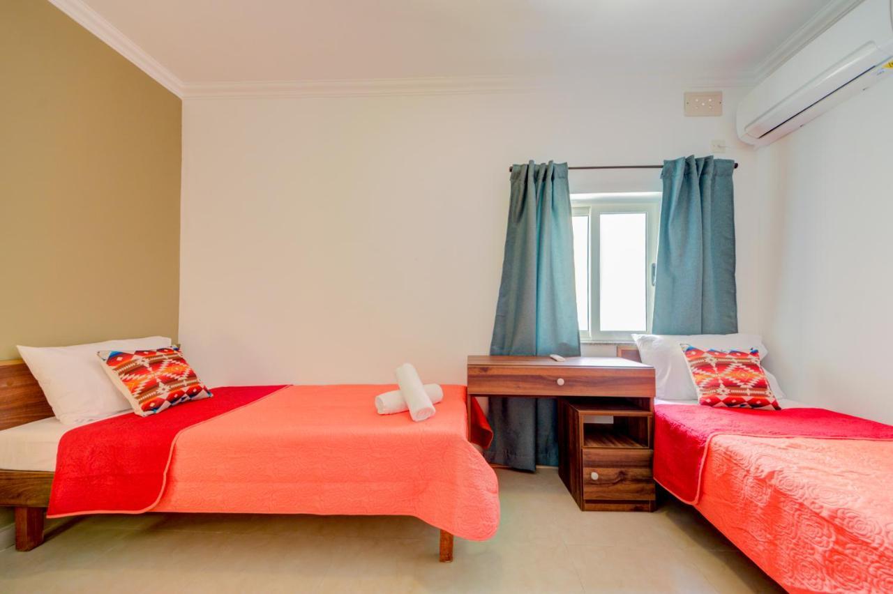 Apartment St Julian's Unique 3-bedroom Sleeps 9-10
