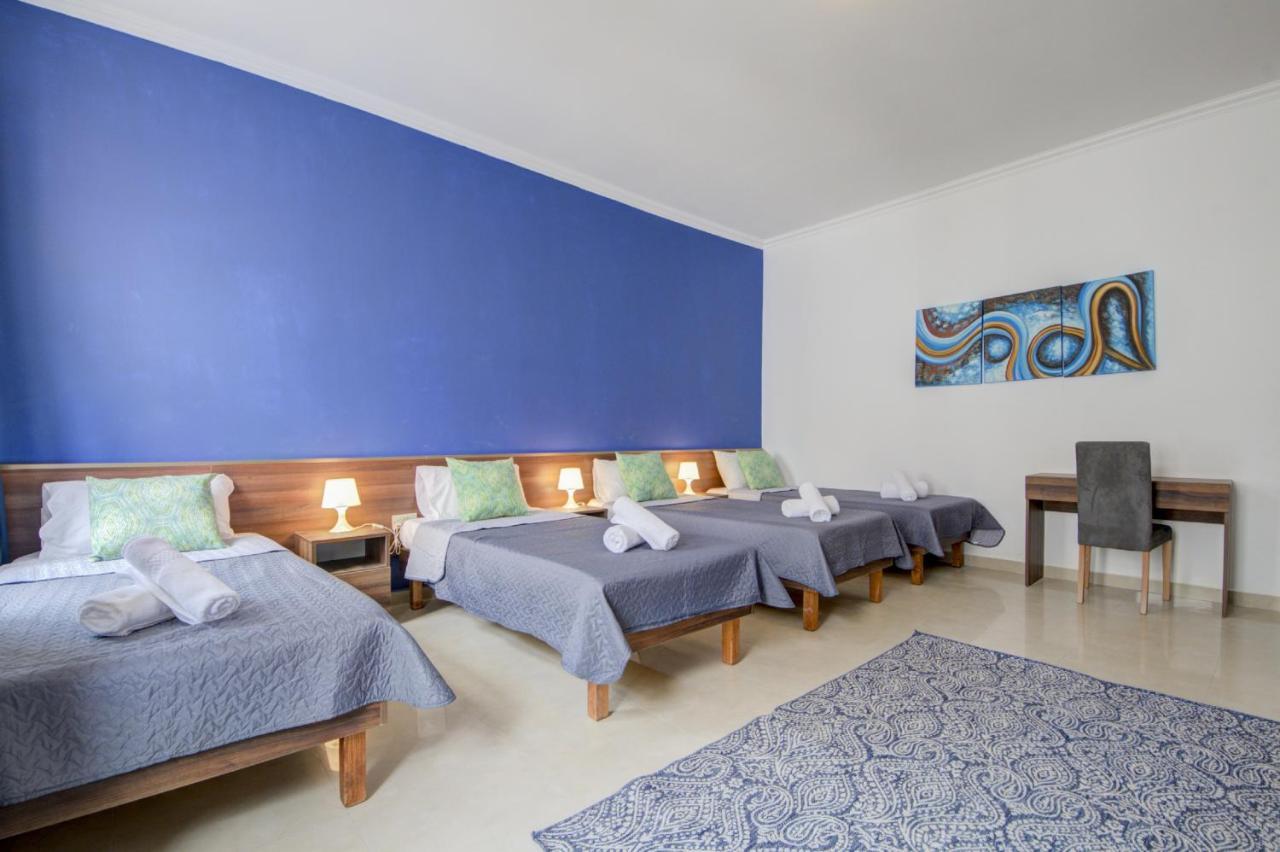 St Julian's Unique 3-bedroom Sleeps 9-10