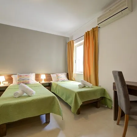 St Julian'S Unique 3-Bedroom Apartments Sleeps 9-10 St. Julian's Exterior foto