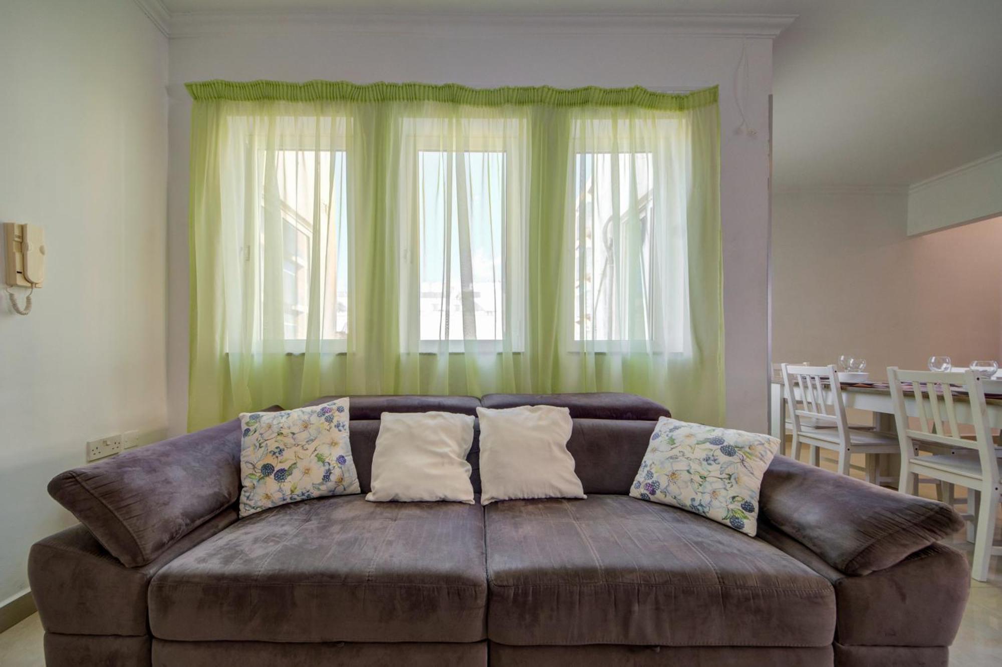 Apartamento St Julian's Unique 3-bedroom Sleeps 9-10 St. Julian's
